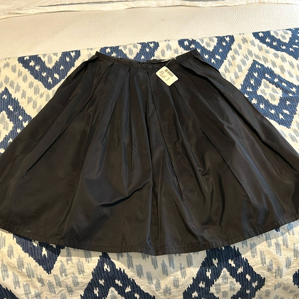 Trina Turk Black Silk Skirt - Picture 1 of 2